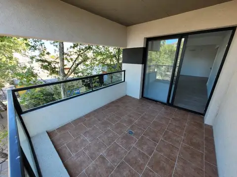Departamento en Alquiler en Zarate, $ 820.000