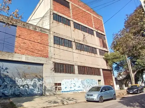 Galpón en Alquiler en Caseros, Partido de Tres de Febrero