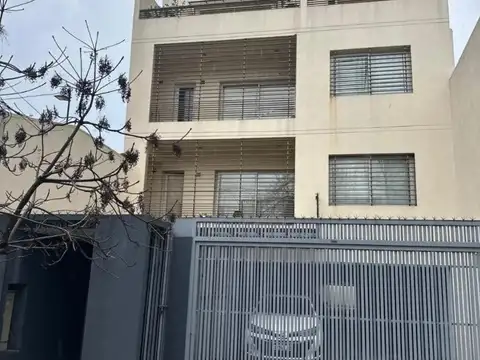 Venta Duplex 2 ambientes con terraza y cochera en Saavedra