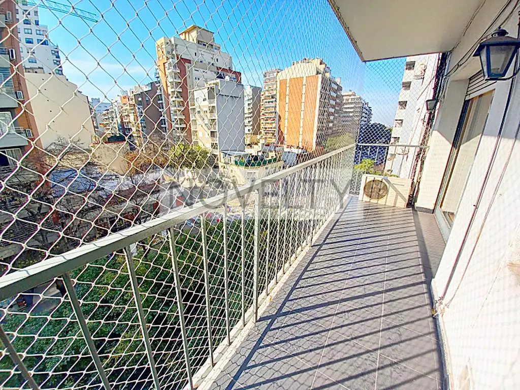 Avenida Álvarez Thomas 3000, Piso 5