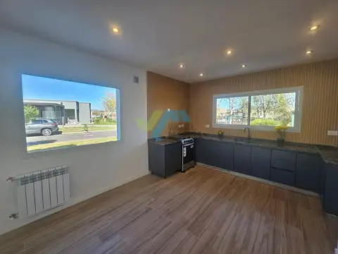 Casa  en Venta en San Ramón, Pilar del Este, Pilar