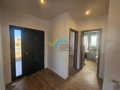Casa en Venta en Pilar del Este - San Ramon, USD 215.000