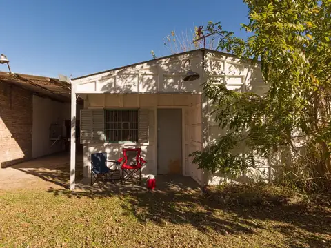 CASA QUINTA SOBRE EL RIO, EN LOS ZAPALLOS.
