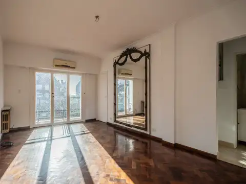 VENTA 3 ambientes en piso alto en Cañitas