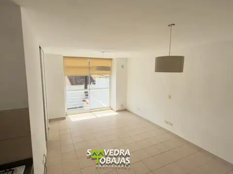 Monoambiente muy luminoso. Excelente zona