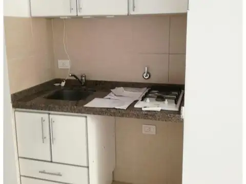 Departamento en Alquiler en Abasto, $ 350.000
