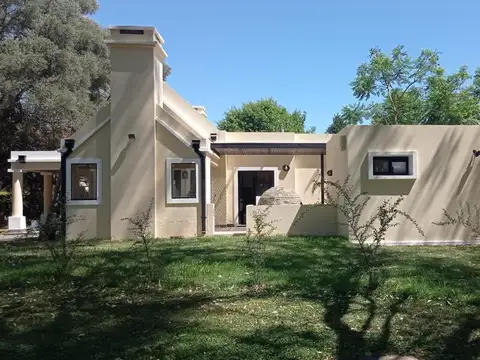 Casa en Alquiler en Pueblo Esther, $ 920.000