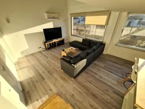 Marcos Sastre 3000, Piso 1