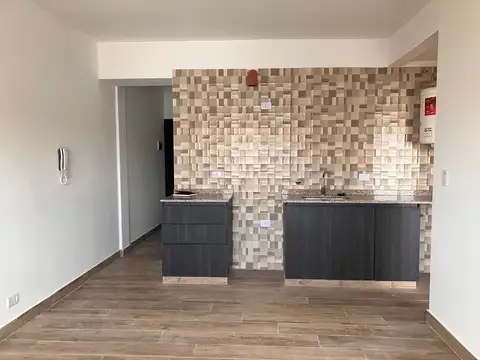 Departamento en Alquiler en Lomas del Mirador, $ 560.000