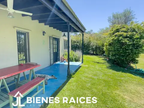 Casa en venta en Diego Gaynor frente a la plaza