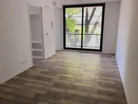 DEPARTAMENTO  VENTA DOS  AMBIENTES VILLA URQUIZA CON COCHERA Y AMENITIES.