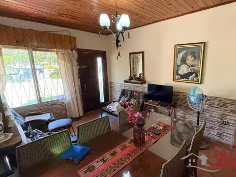 Casa 3 ambientes con 1 baño