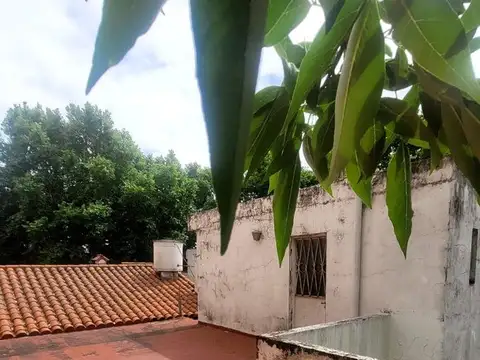 EXCELENTE LOTE CENTRO DE CASEROS