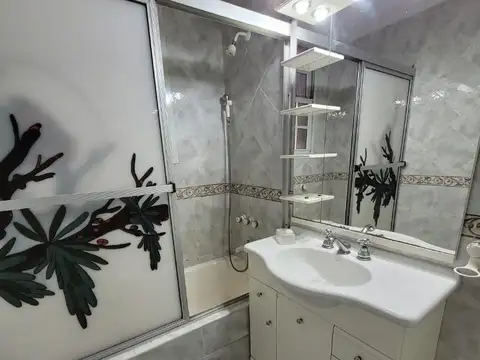 Departamento 5 ambientes con 2 baños