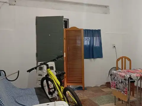 Depto Tipo Casa en Venta en Adrogue, USD 40.000