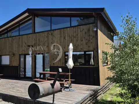 Venta de complejo con dos cabañas, tres tiny house y casa principal en RP63, Meliquina