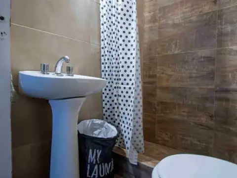 Depto Tipo Casa 2 ambientes con 1 baño