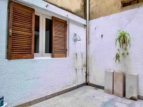 Depto Tipo Casa en Venta en Abasto, USD 42.000