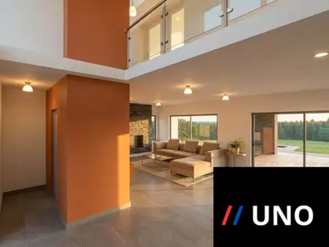 Casa 5 ambientes con 2 baños