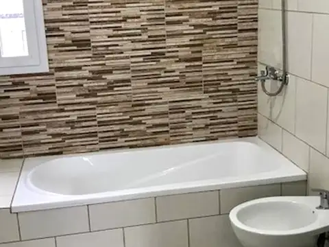 Casa en Alquiler en Pilar del Este - Santa Elena, USD 1.400