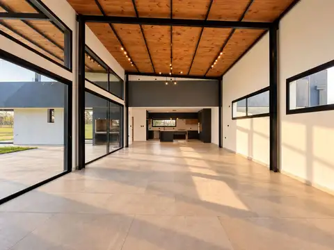 Casa en Venta en Balcarce, USD 450.000