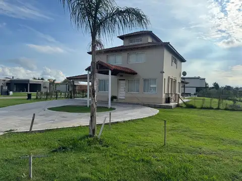 Casa en Venta de 5 dormitorios