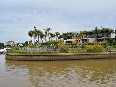 Lote al Río en Venta en El Yacht, Nordelta 100