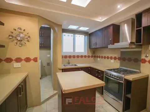Departamento de 3 ambiente con dependencia remodelado