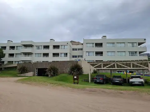 Pesquero Narwal 100, Piso 1