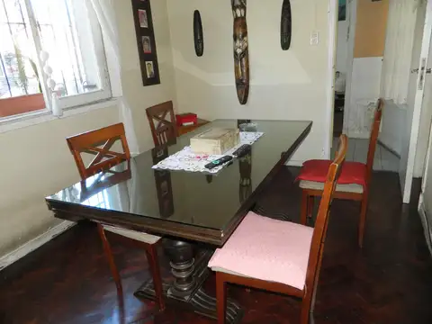 Depto Tipo Casa en Venta de 5 ambientes