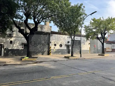 GalpÃ³n - Alquiler - Argentina, Capital Federal - Av. Derqui 3833