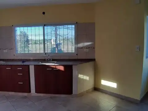 Depto Tipo Casa en Venta en Rosario, USD 55.000