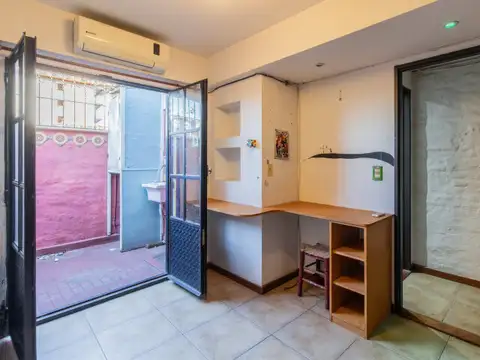 Depto Tipo Casa en Venta 83 años