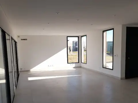 Casa en Venta en Horizontes al Sur, USD 225.000