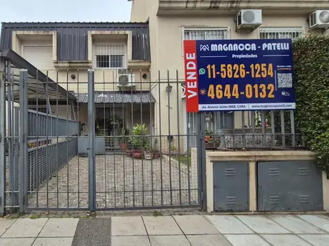 EXCEPCIONAL DUPLEX 5 AMB - 3 COCHERAS 2 BAÑOS - FONDO LIBRE - VIGILANCIA