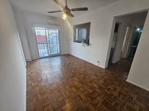 Merolla Vende | Depto Dos Ambientes Ubicado en Balvanera - Vista Abierta