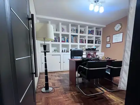 Depto Tipo Casa en Venta de 5 ambientes