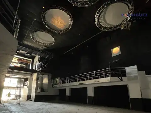 Local en Alquiler en San Nicolas De Los Arroyos, USD 2.000