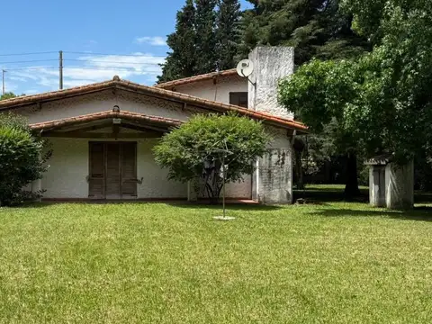 CASA QUINTA 4 AMB EN VENTA EN PILAR CON PILETA