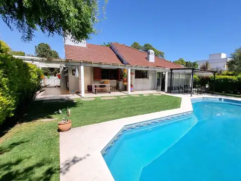 Casa Chalet  en Alquiler en Campo Chico, Pilar, G.B.A. Zona Norte