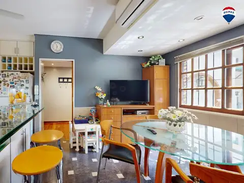 Casa 5 ambientes con 4 baños