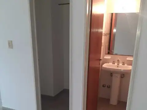 Departamento en Alquiler en La Plata, $ 400.000