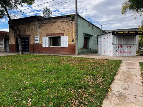 Casa en venta - 2 Dormitorios 1 Baños - 248,54 - Saladillo 