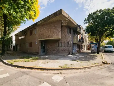 PH en venta barrio centro 2 dormitorios patio parrillero