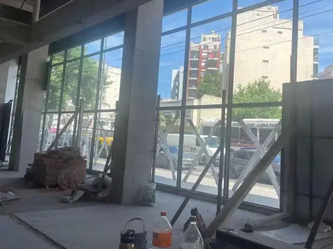 Local en Venta en Paternal, USD 2.000.000