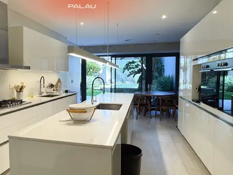 Casa 4 ambientes con 3 baños