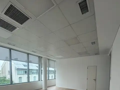 Oficina en Alquiler en Puerto Norte, $ 1.200.000