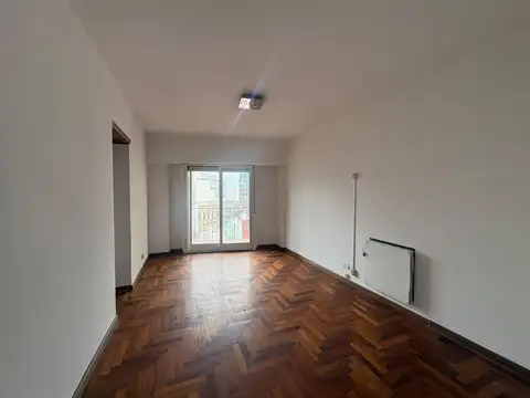 Departamento de 2 ambientes con balcón – Muy luminoso