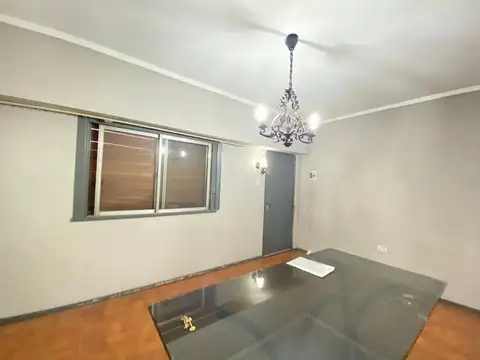 DEPTO 2 AMBIENTES VENTA LANUS OESTE CON BAULERA
