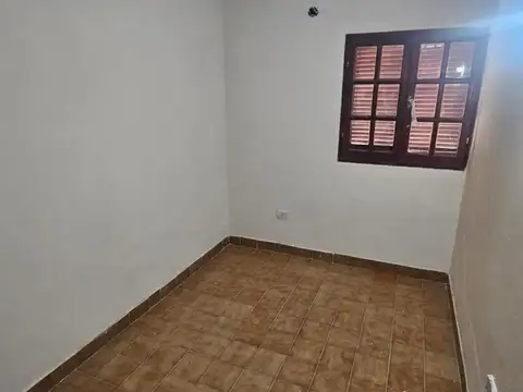 Casa en Alquiler en Barrio El Tribuno, $ 850.000